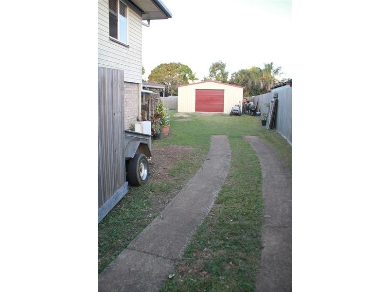 32 Place Avenue, Sarina QLD 4737