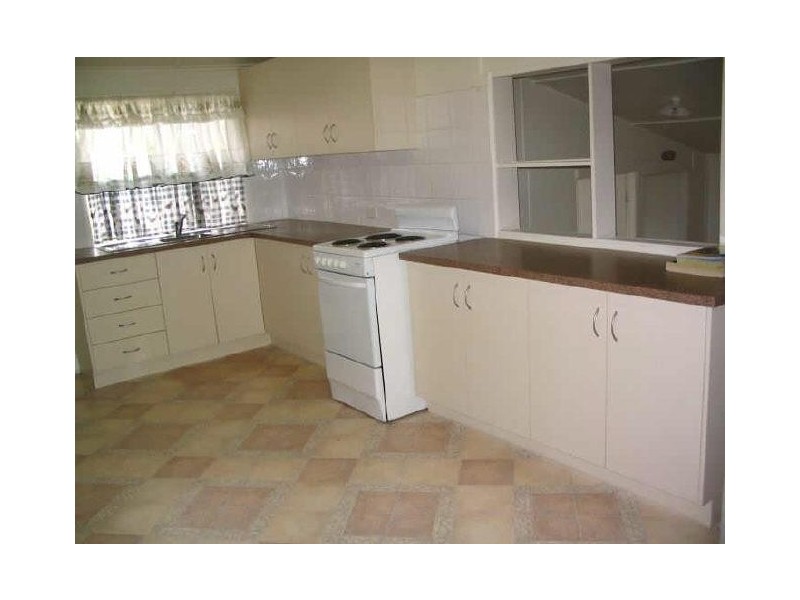 75 Broad Street, Sarina QLD 4737