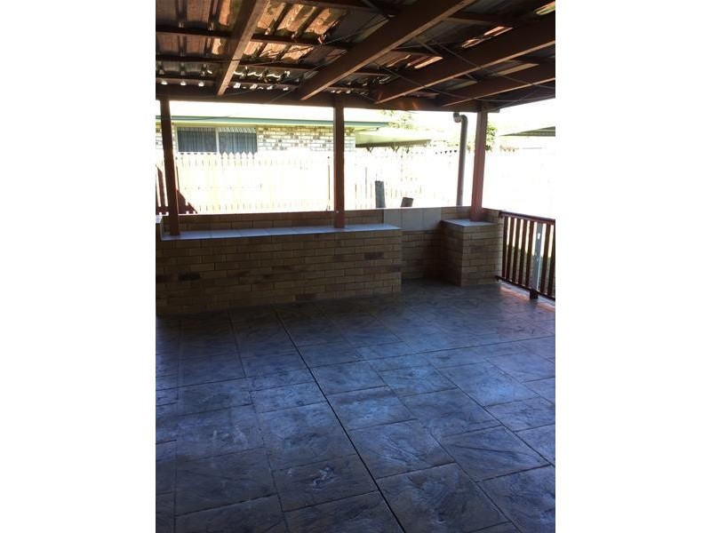 2 Rankin Court, Armstrong Beach QLD 4737