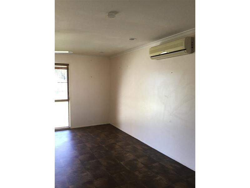 2 Rankin Court, Armstrong Beach QLD 4737