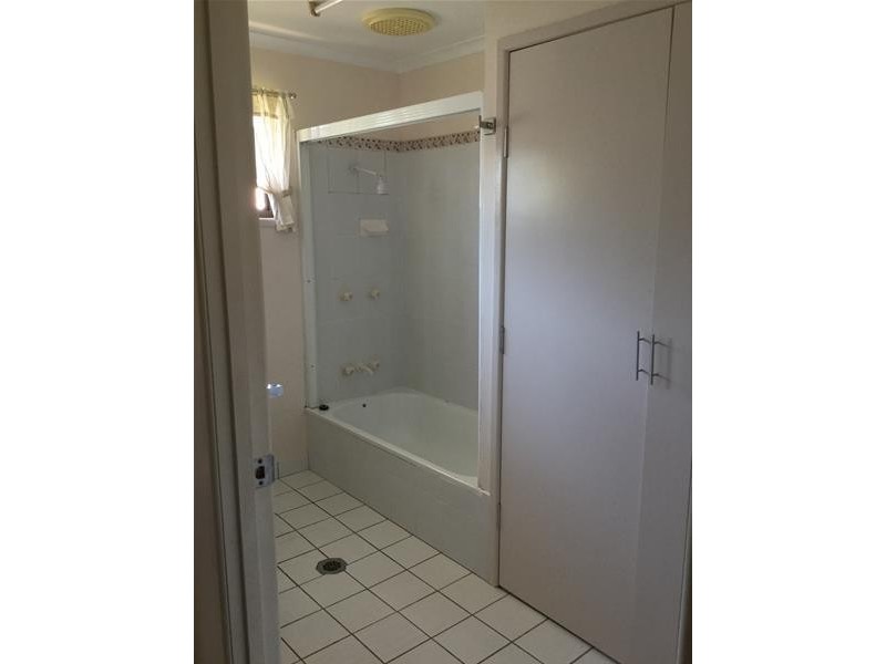 2 Rankin Court, Armstrong Beach QLD 4737