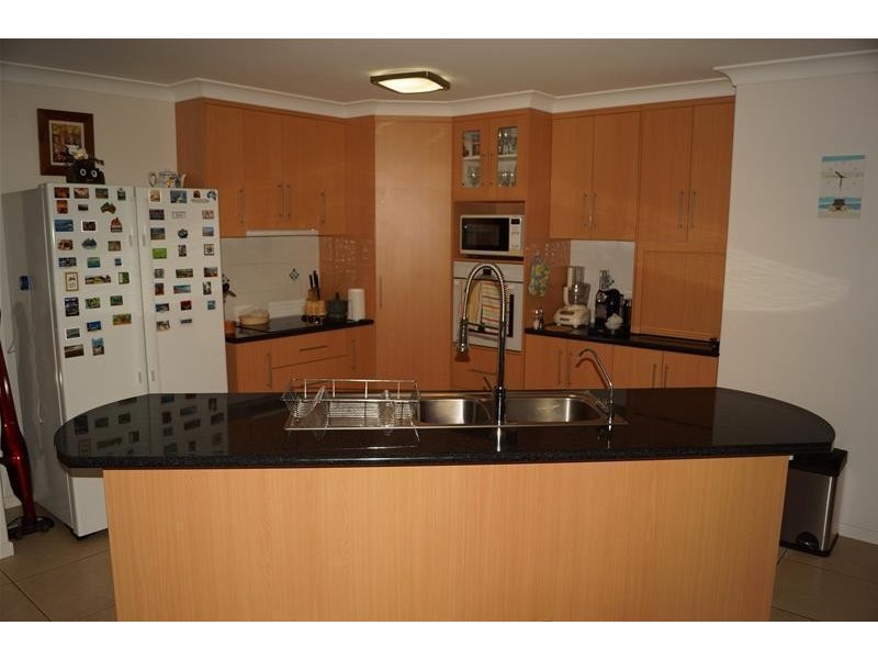 6 Rasmussen Court, Armstrong Beach QLD 4737