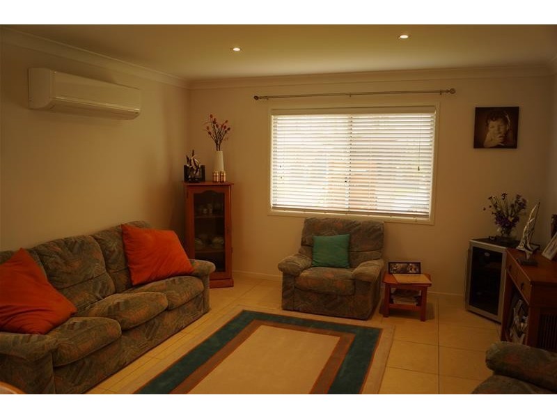 6 Rasmussen Court, Armstrong Beach QLD 4737