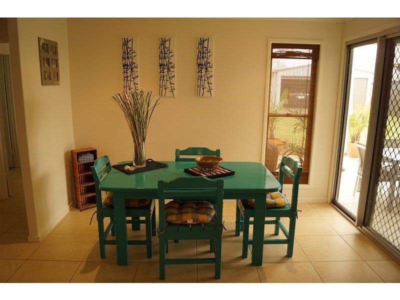 6 Rasmussen Court, Armstrong Beach QLD 4737