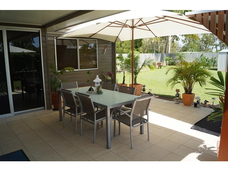 6 Rasmussen Court, Armstrong Beach QLD 4737