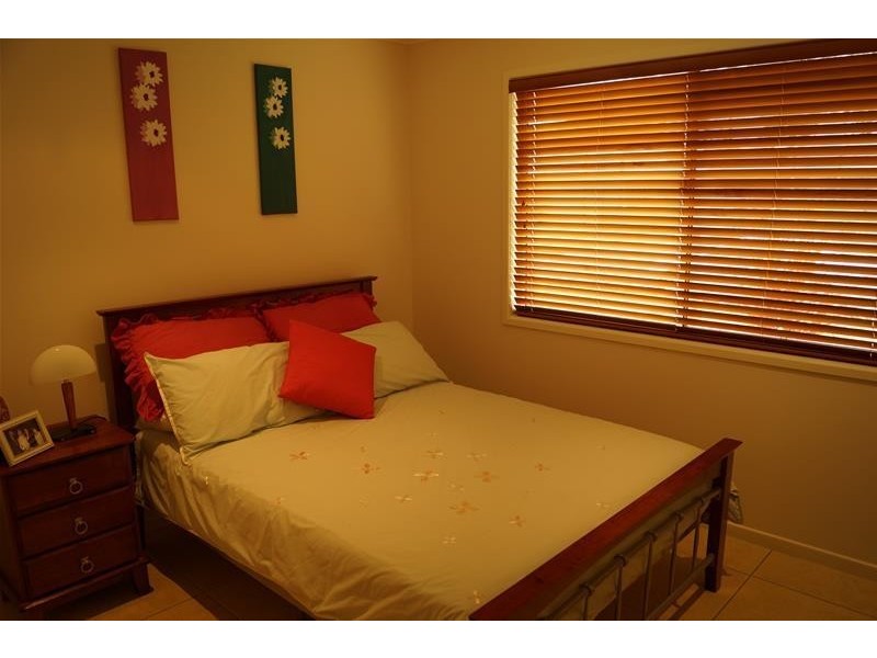 6 Rasmussen Court, Armstrong Beach QLD 4737