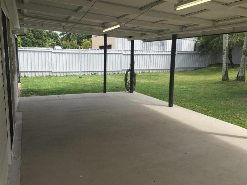 9 Brampton Avenue, Bucasia QLD 4750