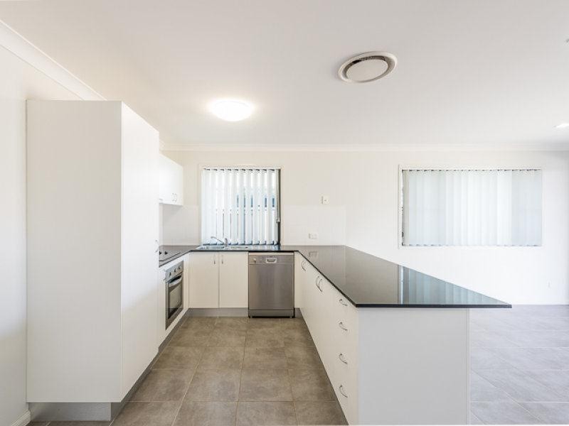 19 Galleon Circuit, Shoal Point QLD 4750