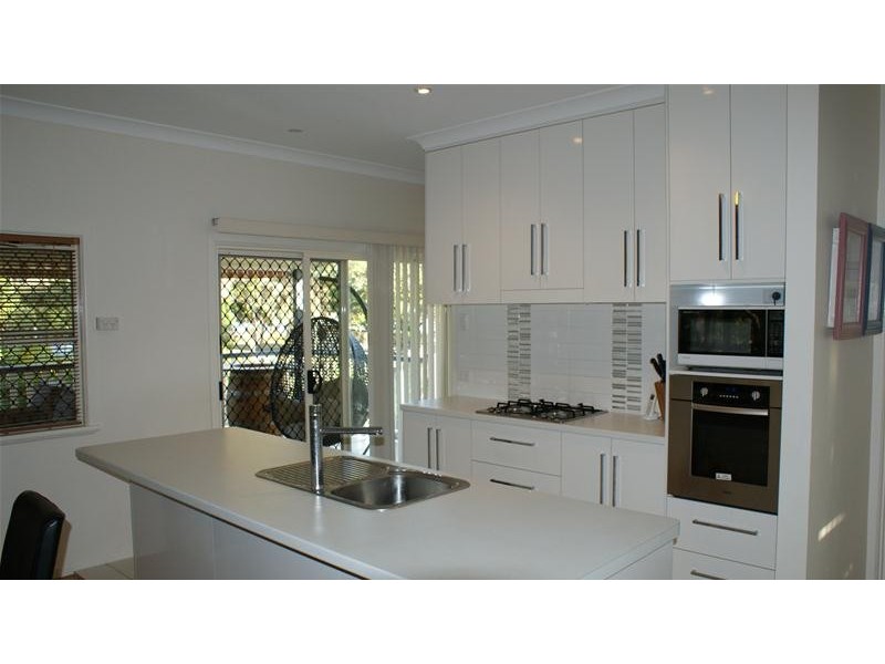 1 Deguara Avenue, Armstrong Beach QLD 4737