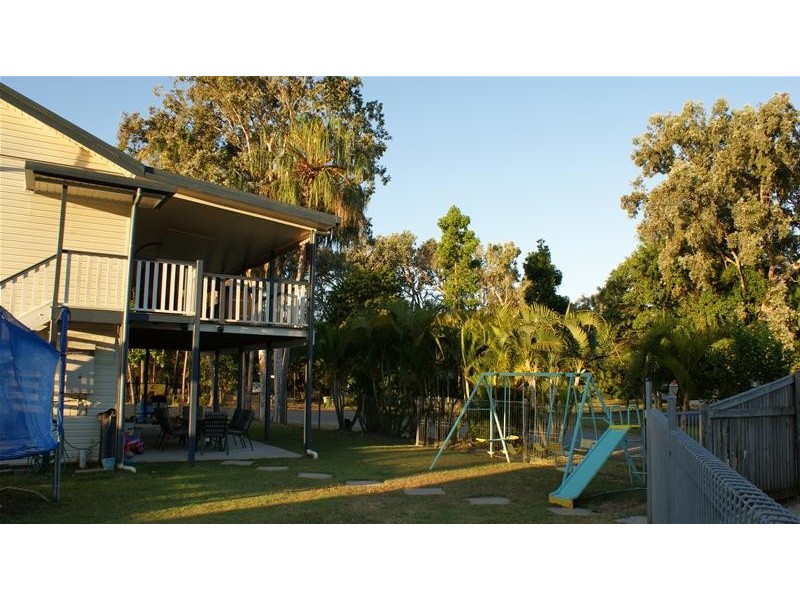 1 Deguara Avenue, Armstrong Beach QLD 4737