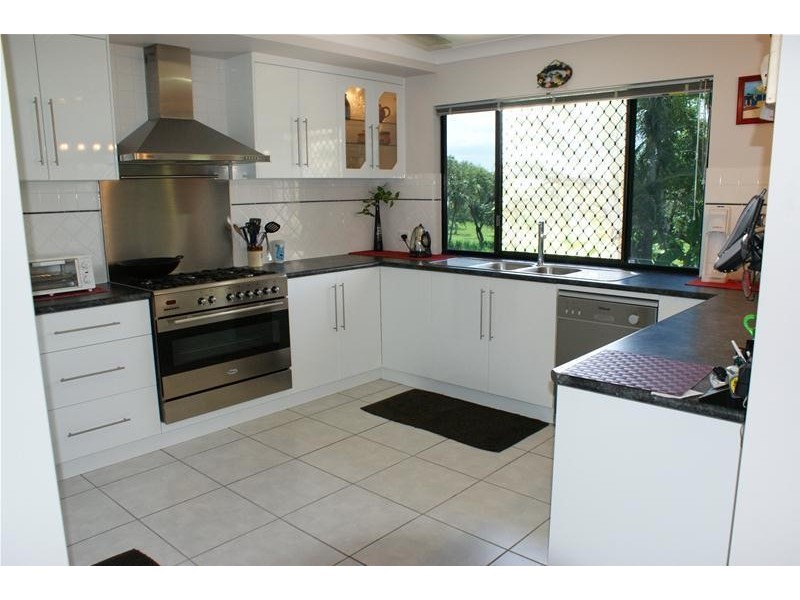 6 Silver Street, Grasstree Beach QLD 4740