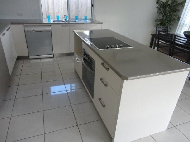 81 Canecutters Drive, Ooralea QLD 4740