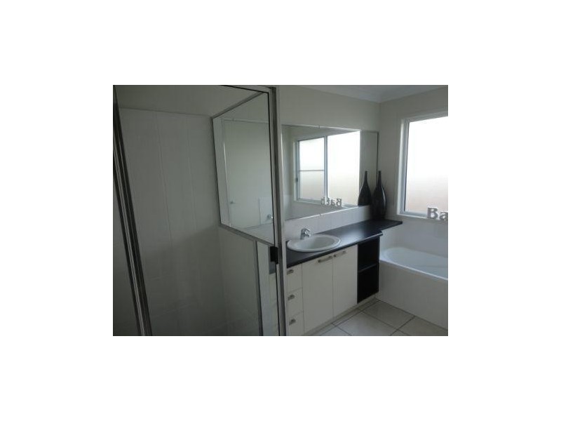 81 Canecutters Drive, Ooralea QLD 4740