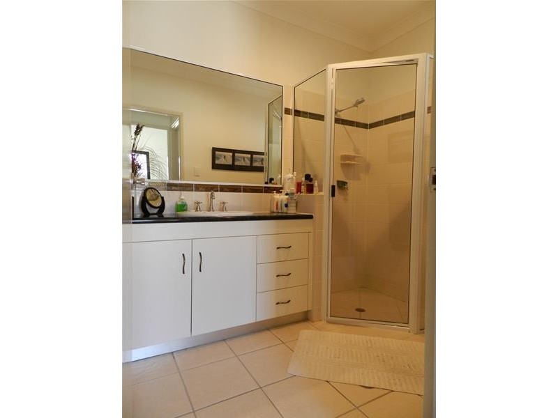 6 Rankin Court, Armstrong Beach QLD 4737