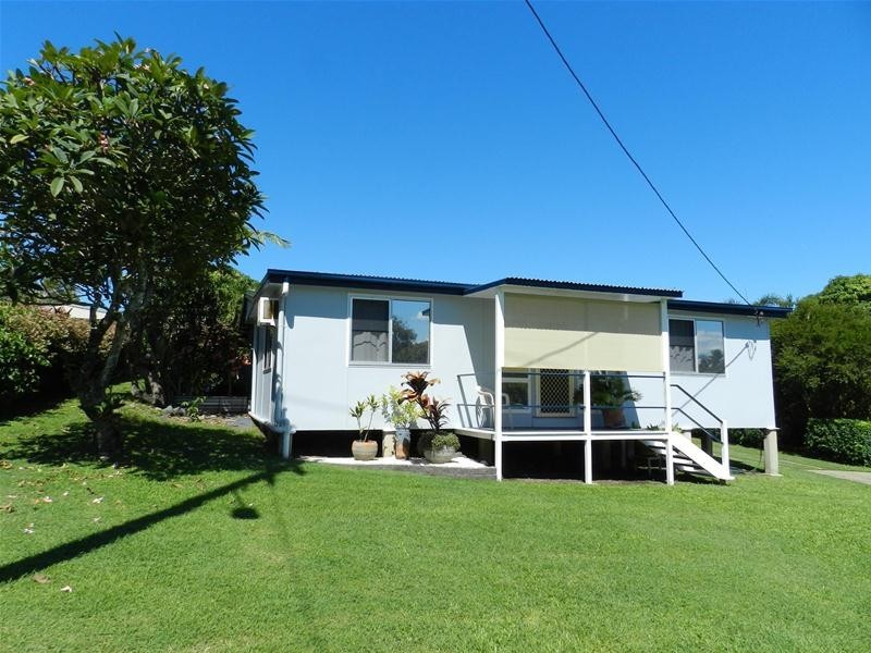 51 Cooper Avenue, Campwin Beach QLD 4737