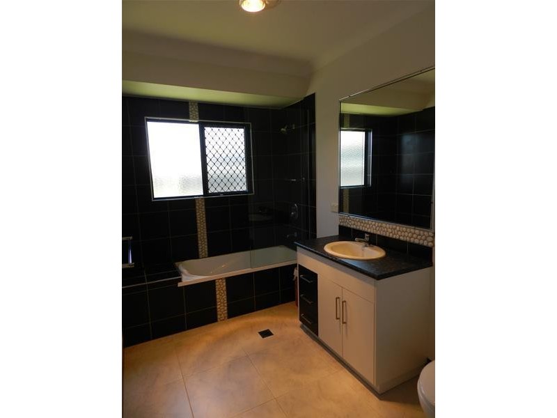 44 Pacific Avenue, Sarina QLD 4737