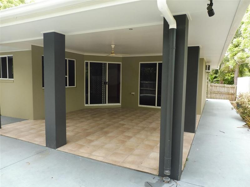 138 Waverley Street, Bucasia QLD 4750