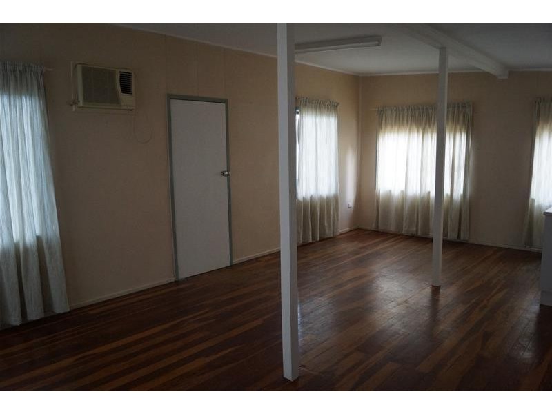 9 Hellwege Street, Hay Point QLD 4740