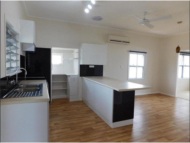 27 McCarthy Street, Hay Point QLD 4740