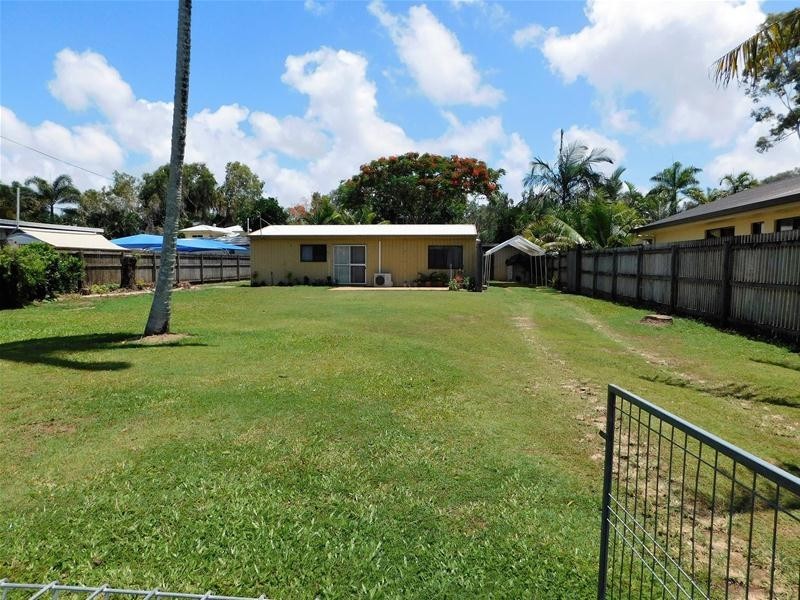 7 Crescent Street, Armstrong Beach QLD 4737