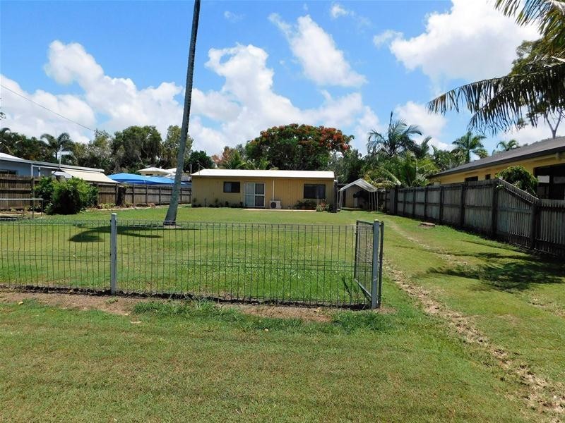 7 Crescent Street, Armstrong Beach QLD 4737