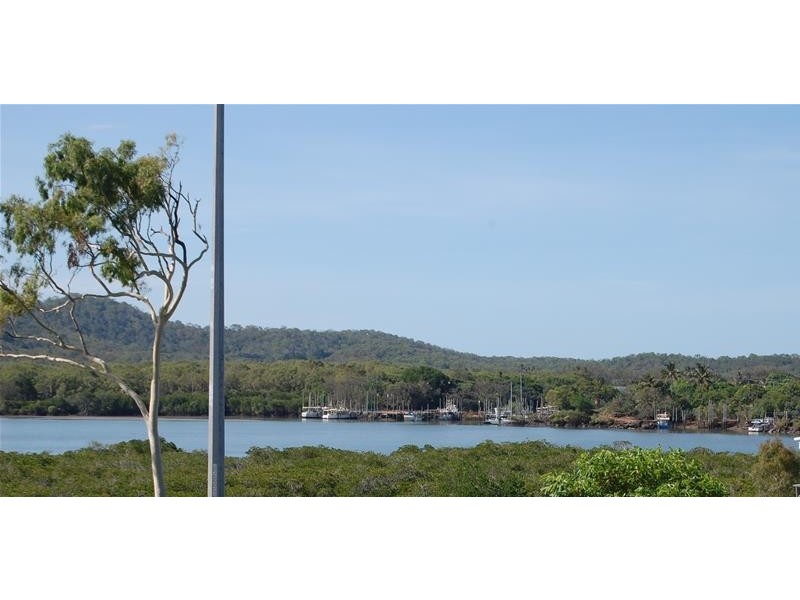 25 Morris Street, Campwin Beach QLD 4737