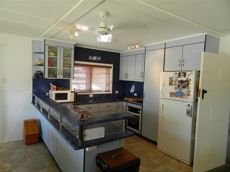 72 The Esplanade, Grasstree Beach QLD 4740