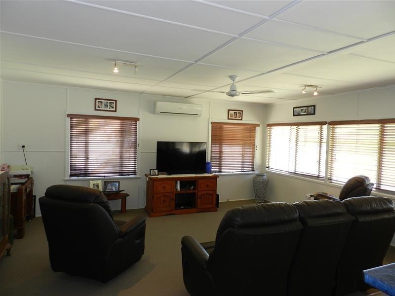 72 The Esplanade, Grasstree Beach QLD 4740