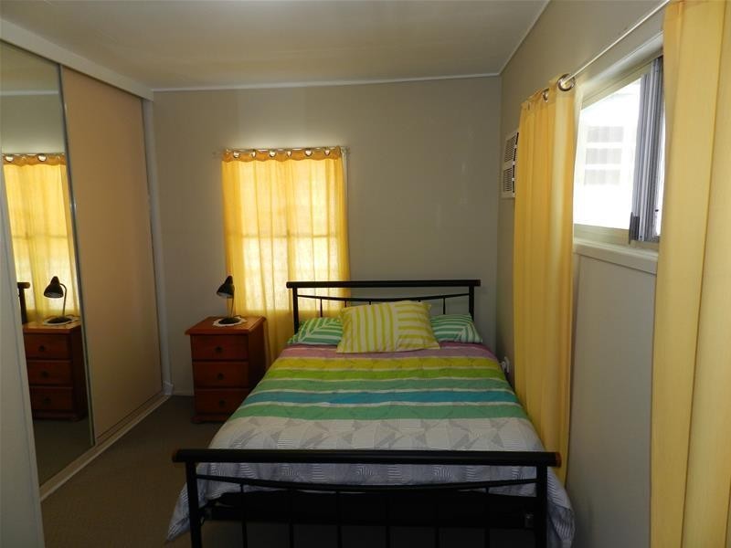 72 The Esplanade, Grasstree Beach QLD 4740