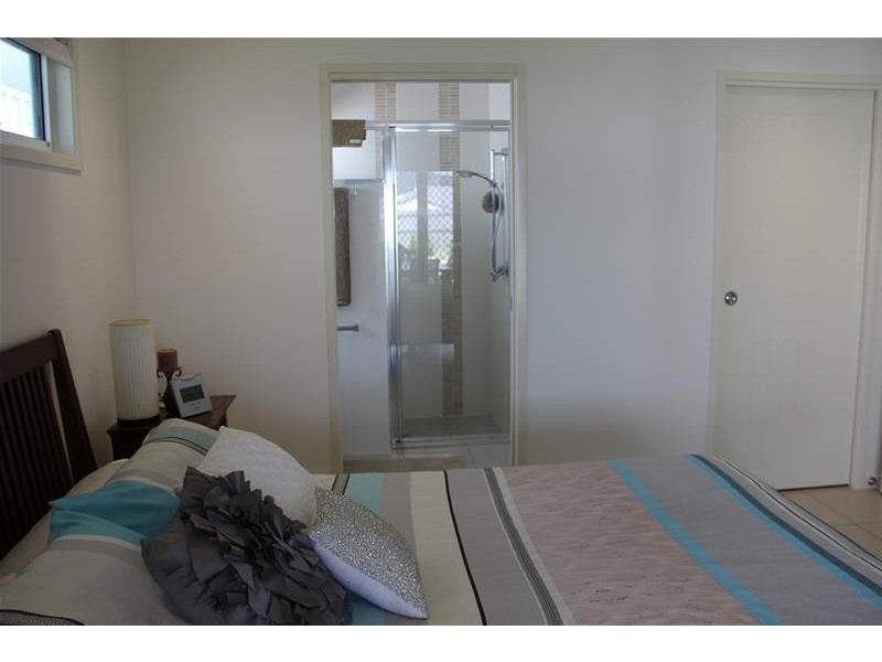 6 Hook Court, Sarina QLD 4737