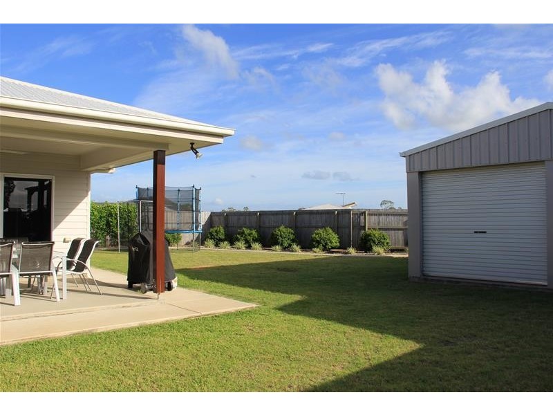 6 Hook Court, Sarina QLD 4737