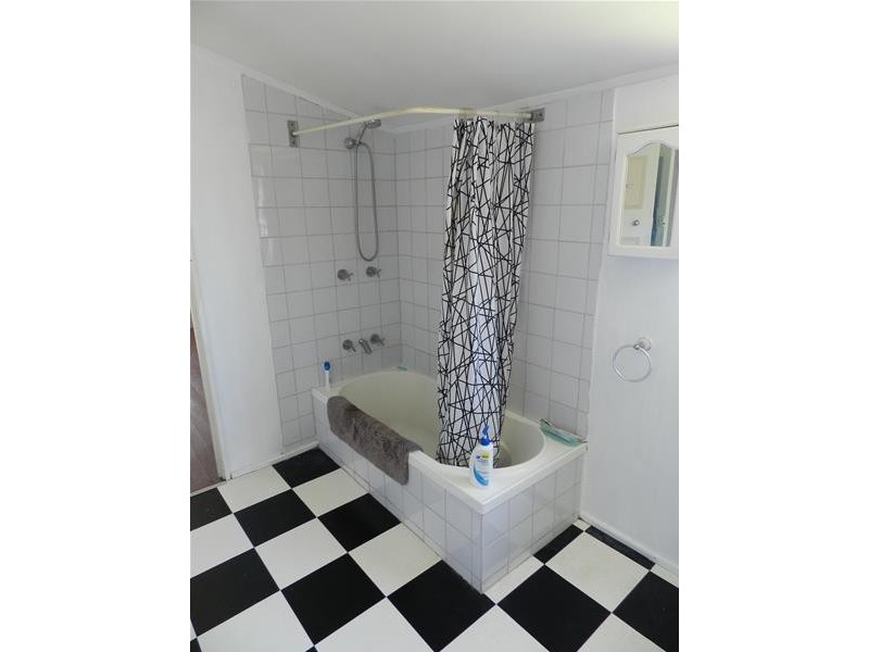 17a Brewers Road, Sarina QLD 4737