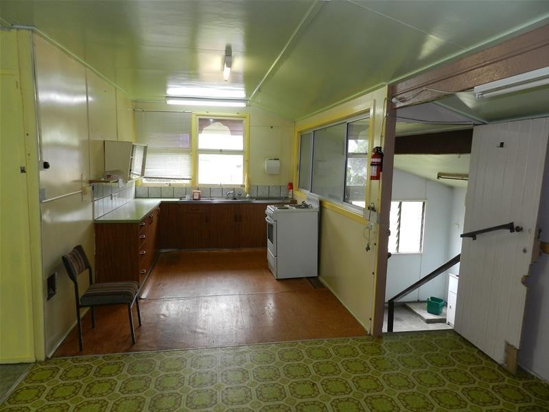 8 Webbs Road, Sarina QLD 4737