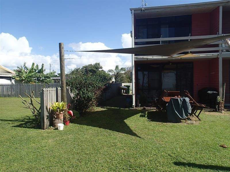 4/14 Owen Jenkins Drive, Sarina Beach QLD 4737