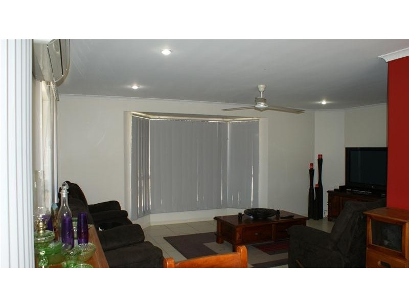 9 Victor Avenue, Glenella QLD 4740