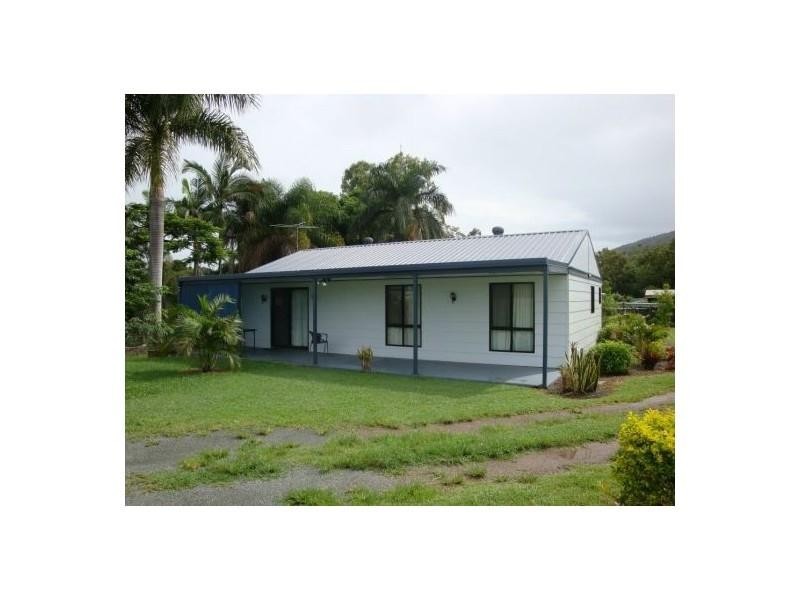 5 Innes Street, Sarina QLD 4737