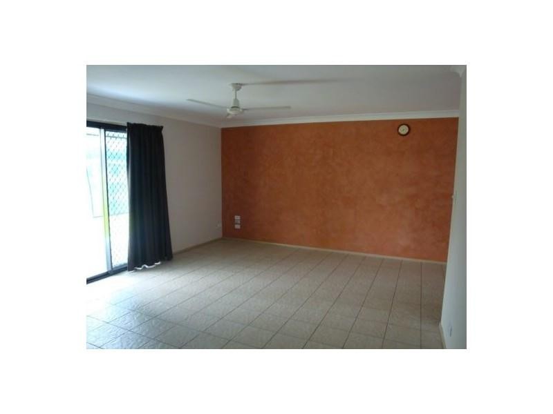 5 Innes Street, Sarina QLD 4737