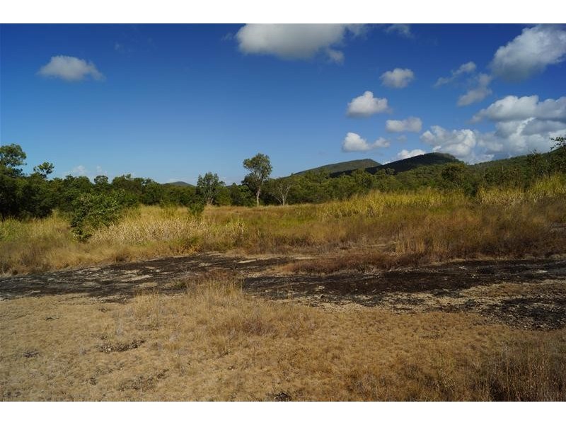 1 Bruce Highway, Clairview QLD 4741