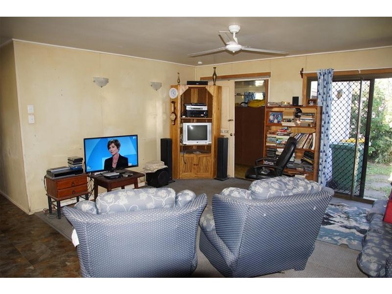 7 Ware Avenue, Sarina QLD 4737