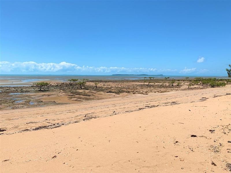 116 & 117 Colonial Drive, Clairview QLD 4741