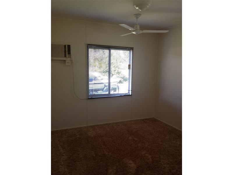 121 Zelma Street, Grasstree Beach QLD 4740