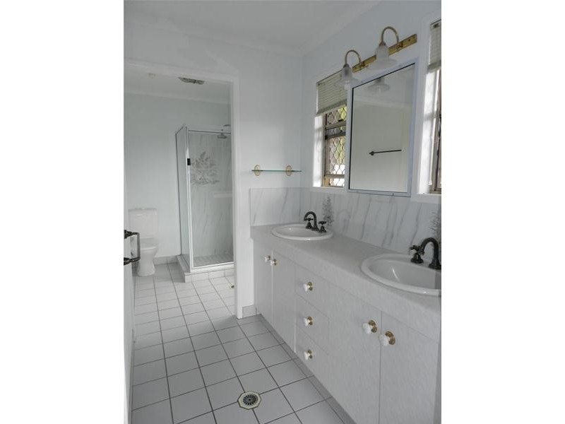 24 Hackett Court, Campwin Beach QLD 4737