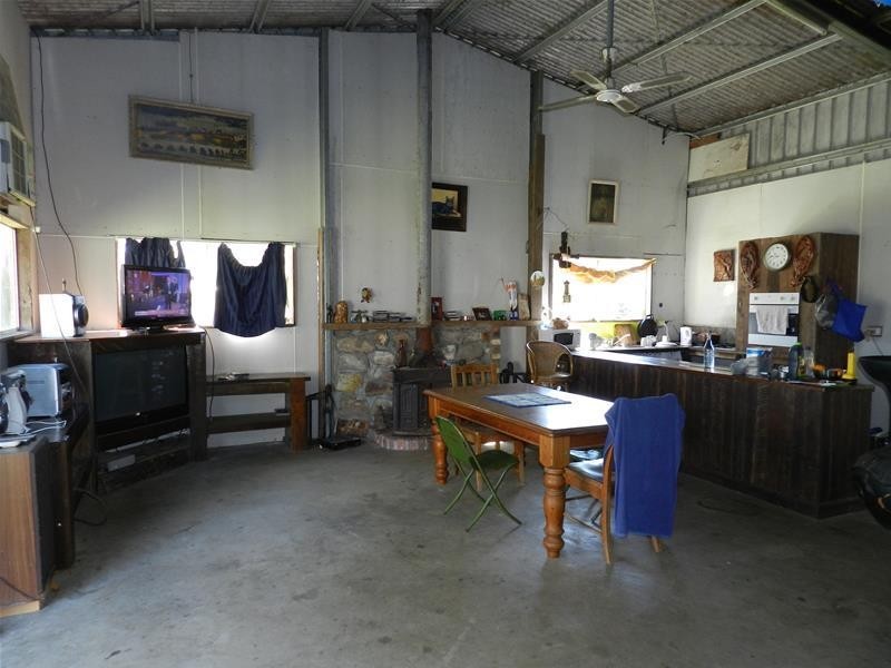 271 Rifle Range Road, Sarina QLD 4737