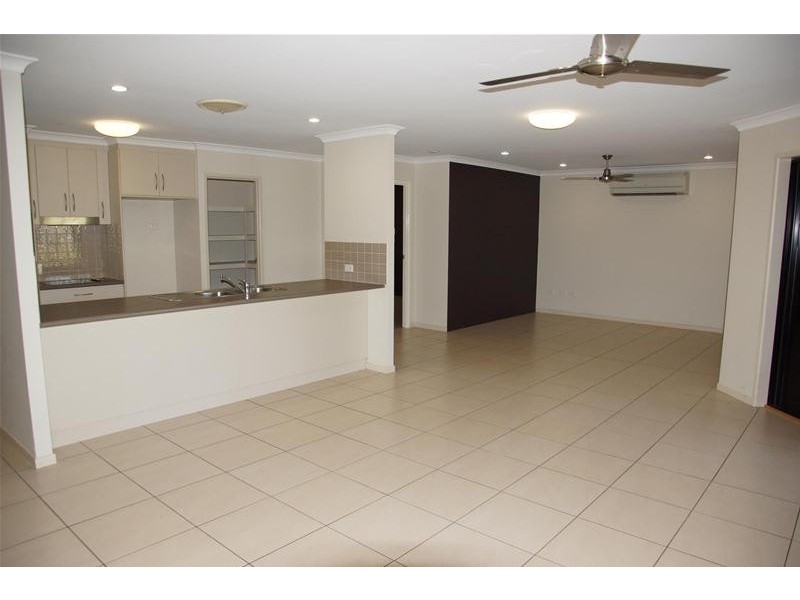 89 Zelma Street, Grasstree Beach QLD 4740