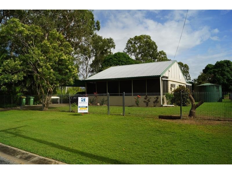 21 Manon Street, Armstrong Beach QLD 4737