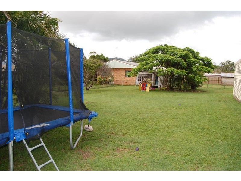 69 Hoey Street, Sarina QLD 4737