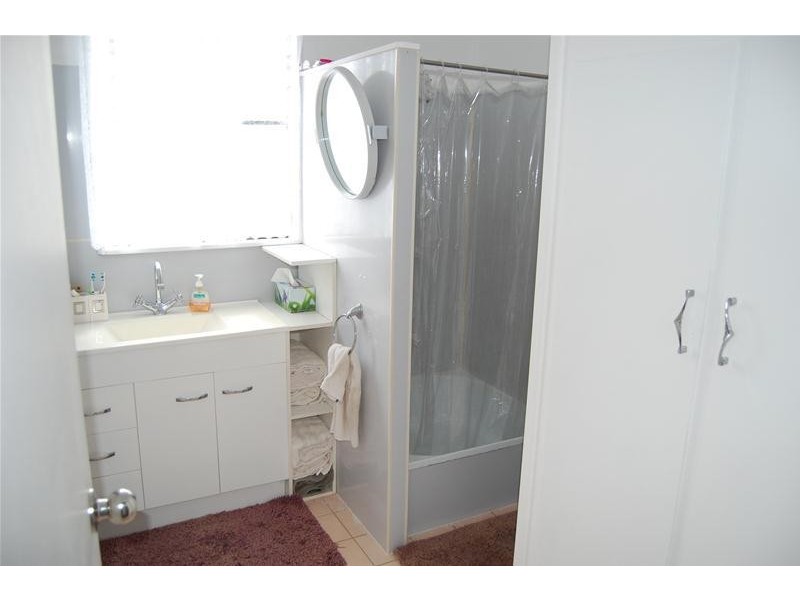 69 Hoey Street, Sarina QLD 4737