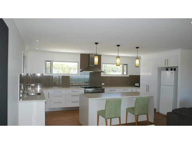 70 The Esplanade, Grasstree Beach QLD 4740