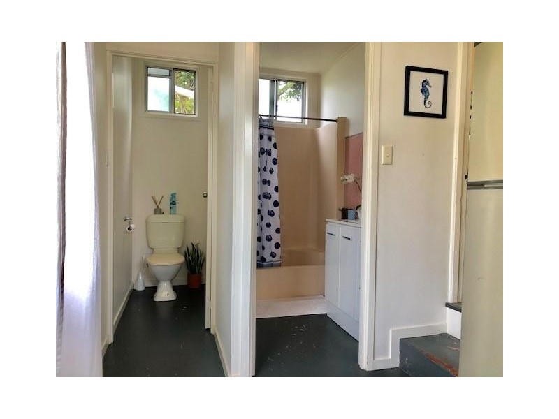 5 Crichton Street, Sarina Beach QLD 4737