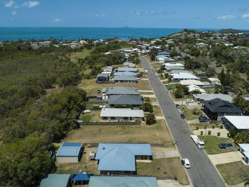 32 Brooksfield Drive, Sarina Beach QLD 4737